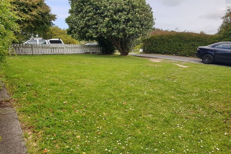 Photo of property in 33 Warspite Avenue, Cannons Creek, Porirua, 5024