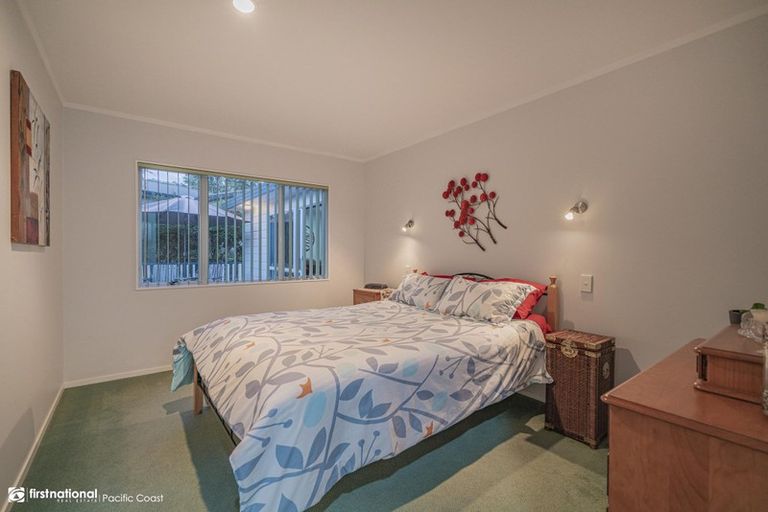 Photo of property in 12 Marina Way, Athenree, Katikati, 3177