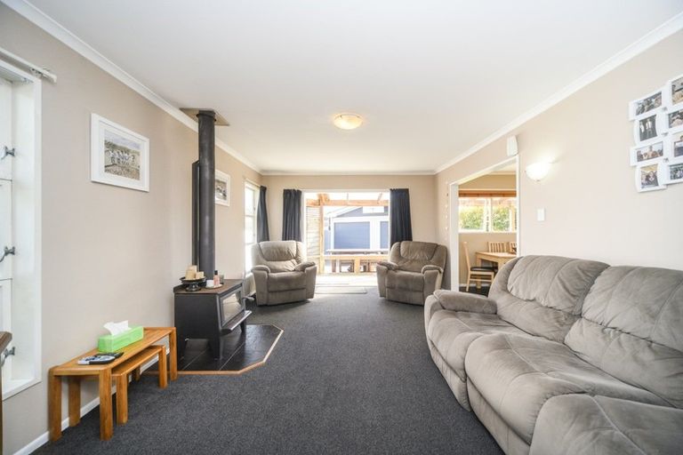 Photo of property in 19 Abraham Crescent, Milson, Palmerston North, 4414