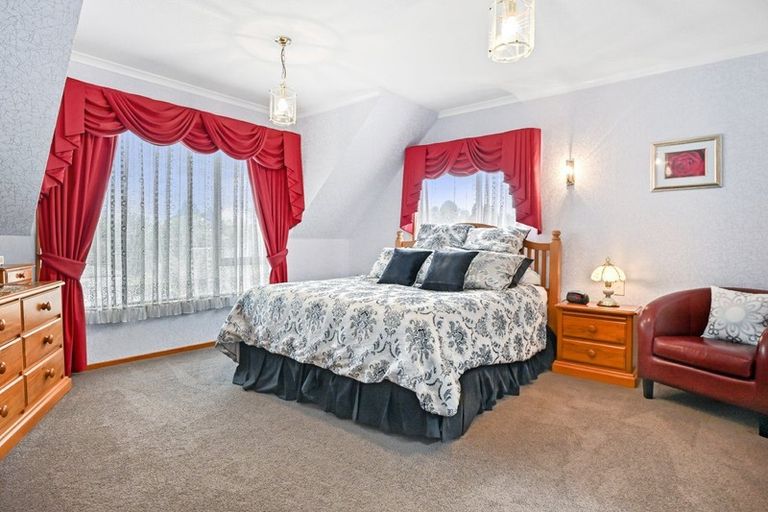 Photo of property in 4 Pentonville Close, Westmorland, Christchurch, 8025
