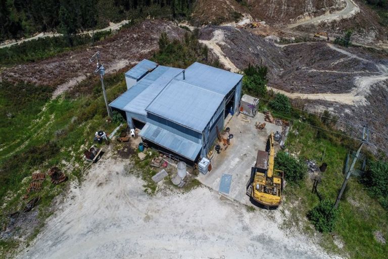 Photo of property in 740 Waiwhero Road, Ngatimoti, Motueka, 7196