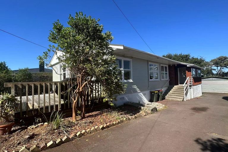 Photo of property in 6 Raines Avenue, Forrest Hill, Auckland, 0620