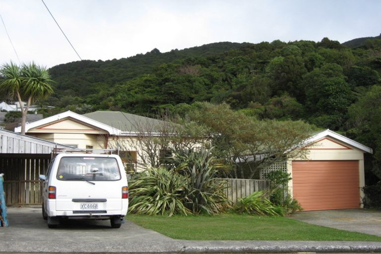Photo of property in 97 Nottingham Street, Karori, Wellington, 6012