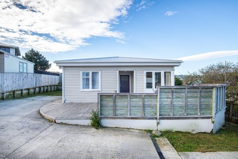 Photo of property in 73a Waiuta Street, Titahi Bay, Porirua, 5022