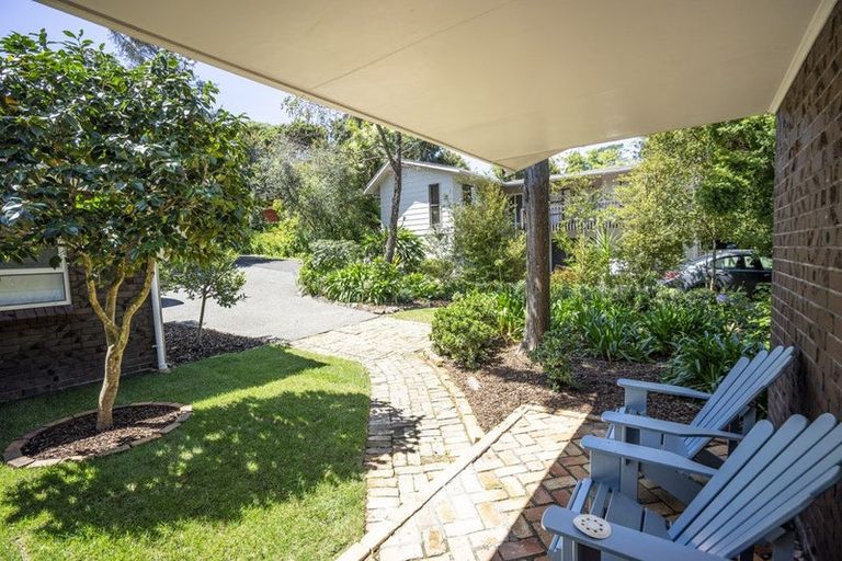 Photo of property in 14 Blundell Place, Chatswood, Auckland, 0626