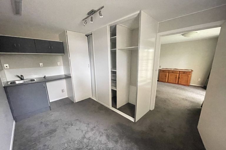 Photo of property in 1 Orion Place, Hillcrest, Auckland, 0627