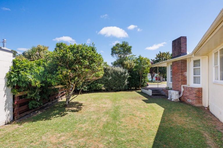 Photo of property in 8 Viscount Place, West End, Palmerston North, 4412