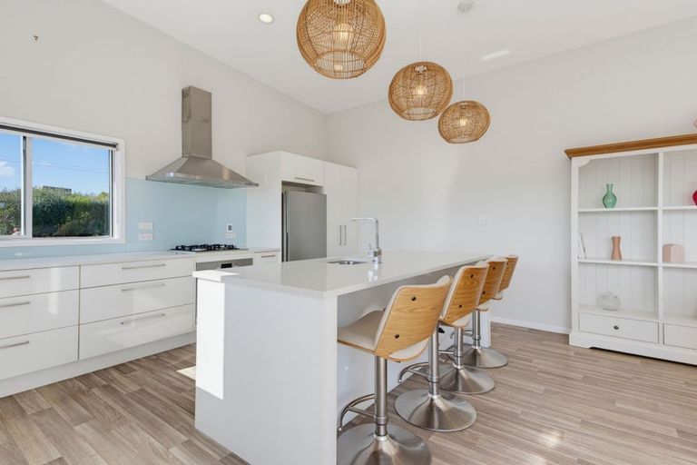 Photo of property in 12 Devon Street, Mangawhai Heads, Mangawhai, 0505