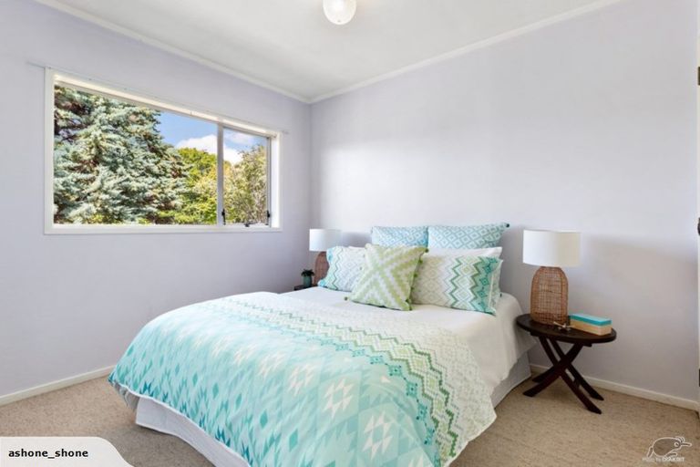 Photo of property in 1/2 Eastwood Rise, Browns Bay, Auckland, 0630