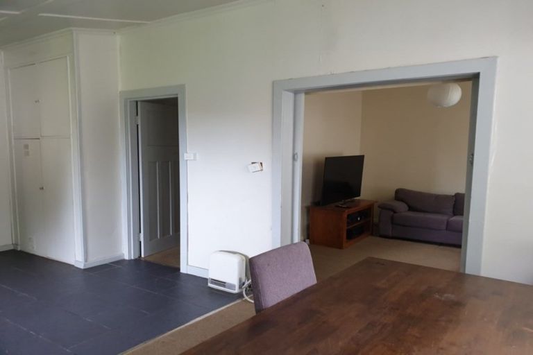 Photo of property in 203 Bridge Street, Eltham, 4322