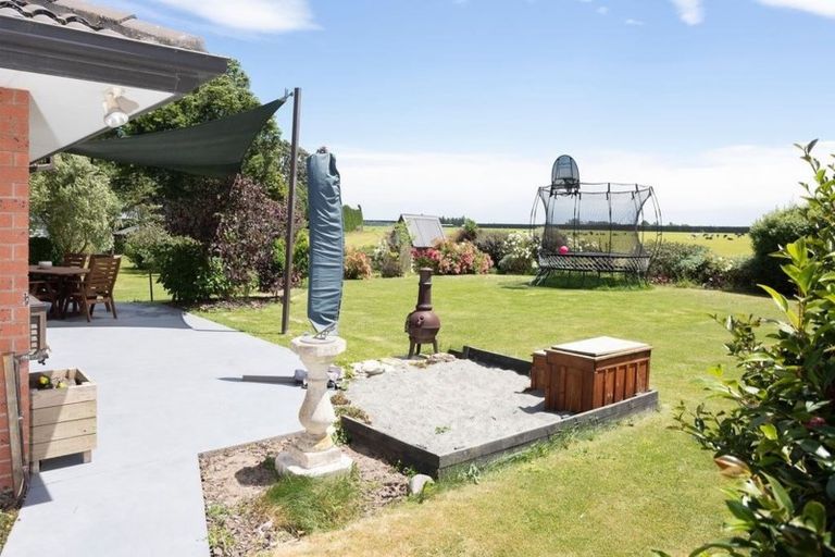 Photo of property in 58 High Street, Southbridge, 7602