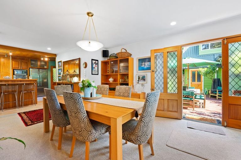 Photo of property in 71a Rangatira Road, Beach Haven, Auckland, 0626