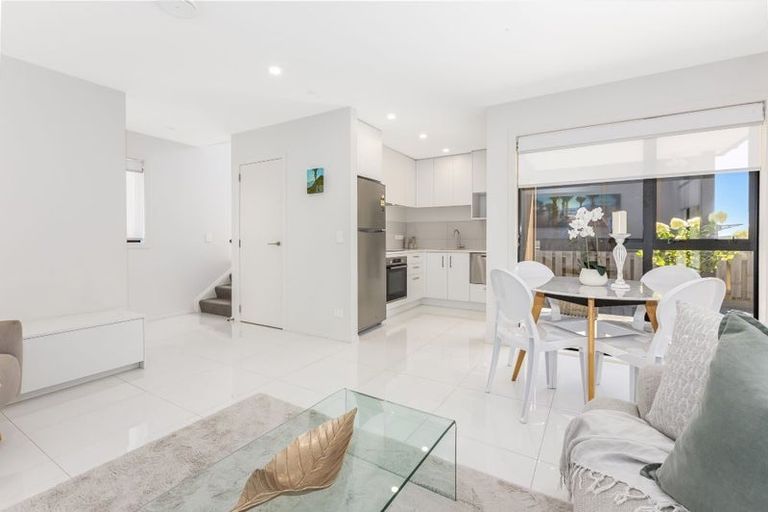 Photo of property in 36 Astelia Way, Woodridge, Wellington, 6037