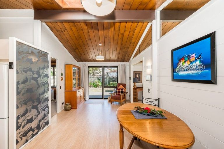 Photo of property in 29 Nimmo Avenue, Waikanae, 5036