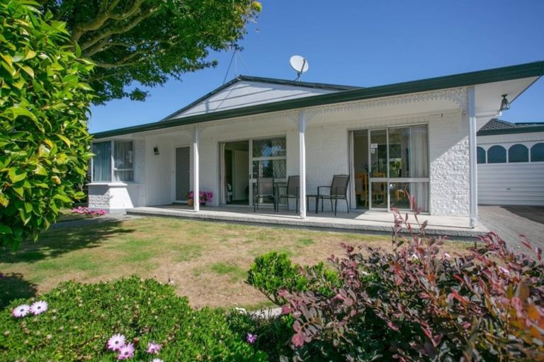 Photo of property in 9 Woodstock Crescent, Leamington, Cambridge, 3432