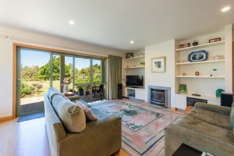 Photo of property in 10 Moreland Place, Mapua, 7005