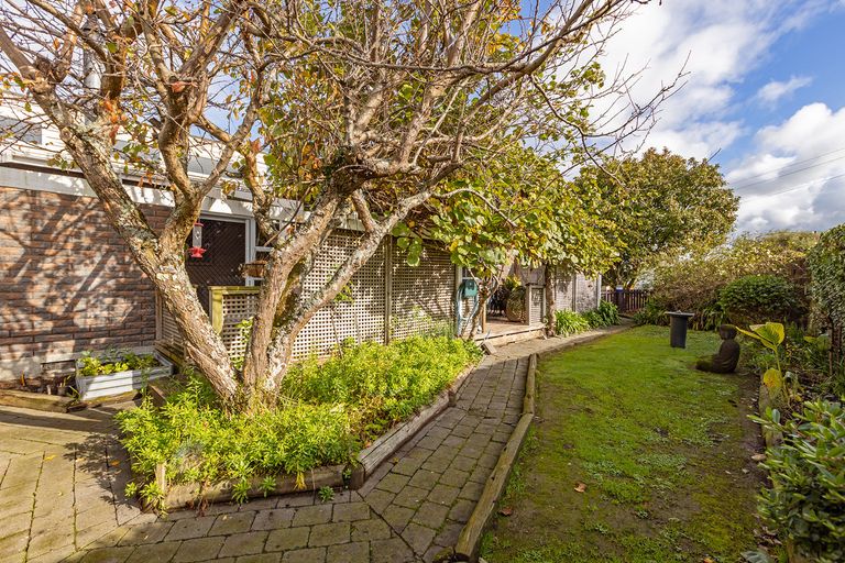 Photo of property in 49 Roberts Road, Lansdowne, Masterton, 5810
