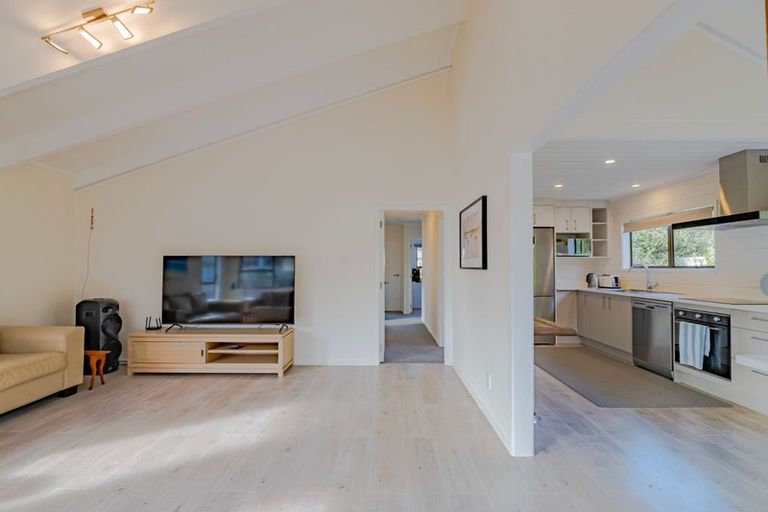 Photo of property in 2/21 Rapallo Place, Farm Cove, Auckland, 2012