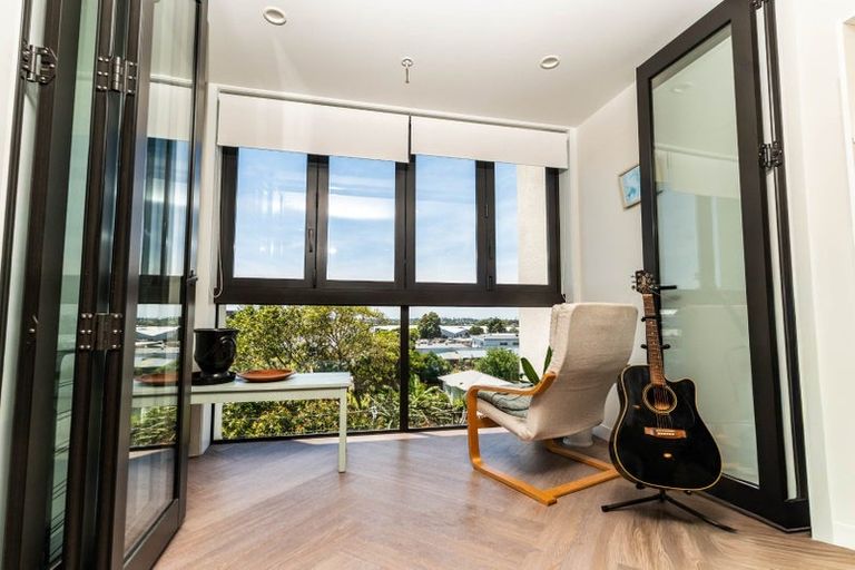 Photo of property in 402/82 Jellicoe Road, Panmure, Auckland, 1072