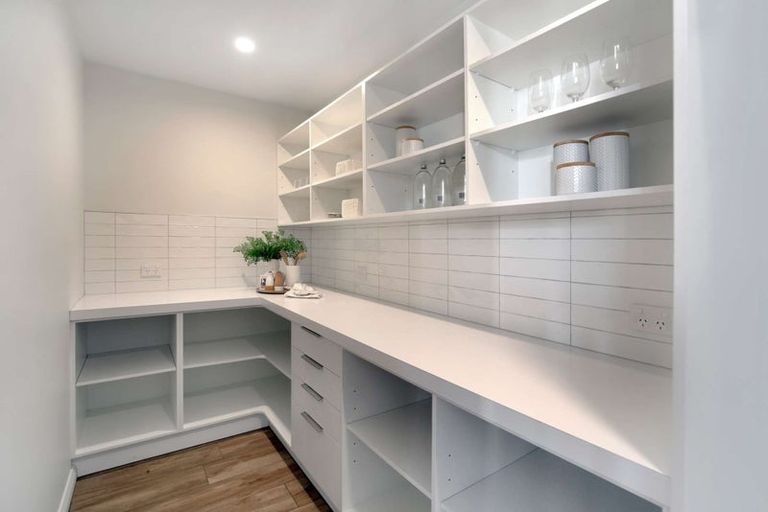 Photo of property in 6a Salisbury Avenue, Terrace End, Palmerston North, 4410