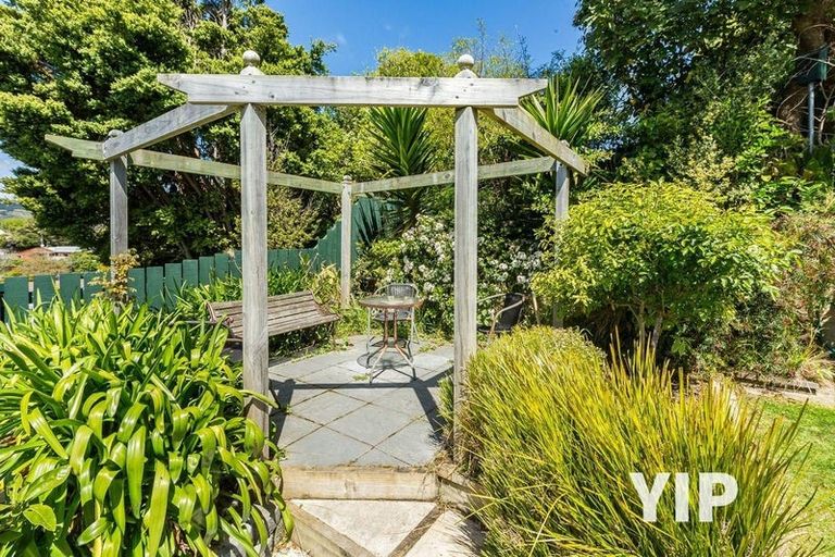 Photo of property in 1/71 Larsen Crescent, Tawa, Wellington, 5028