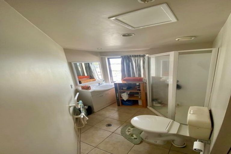 Photo of property in 4m/10 Crown Lynn Place, New Lynn, Auckland, 0600