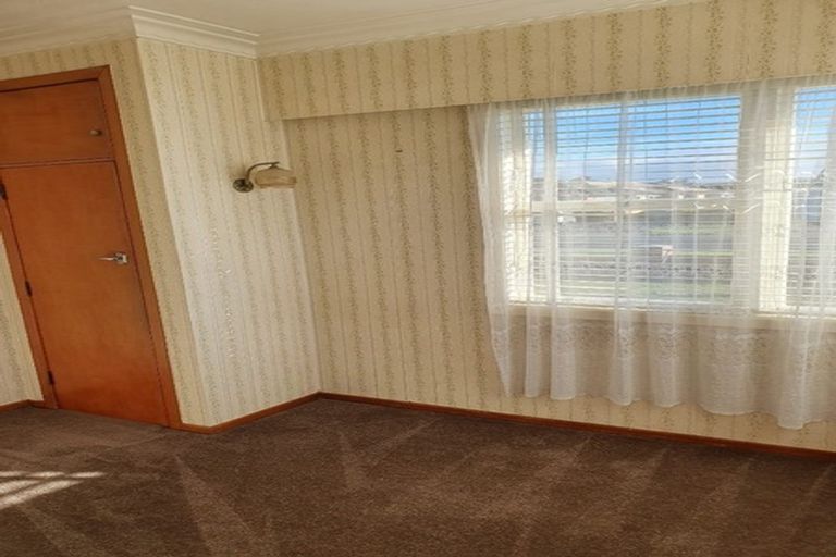 Photo of property in 26 Youngs Road, Papakura, 2110