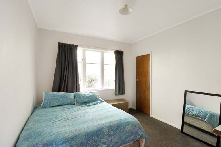 Photo of property in 63 Holborn Drive, Stokes Valley, Lower Hutt, 5019