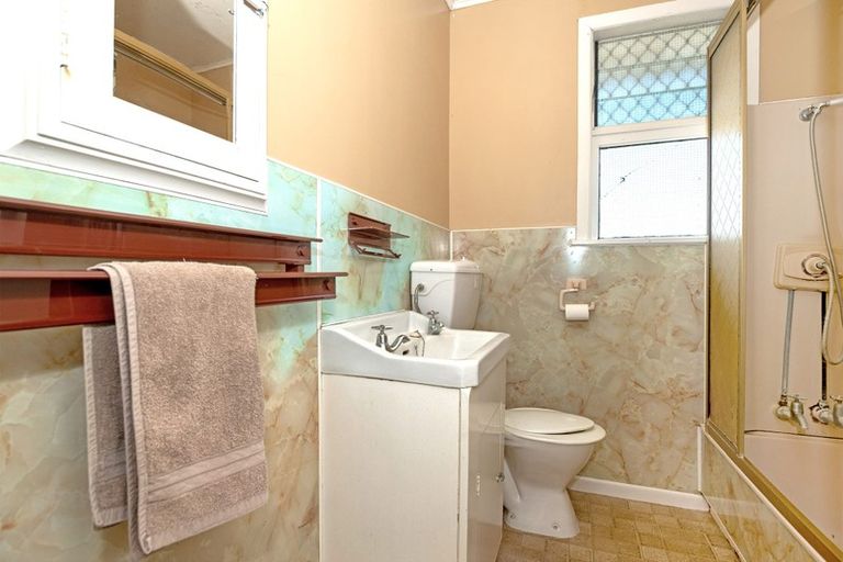 Photo of property in 28 Gordon Street, Mangapapa, Gisborne, 4010