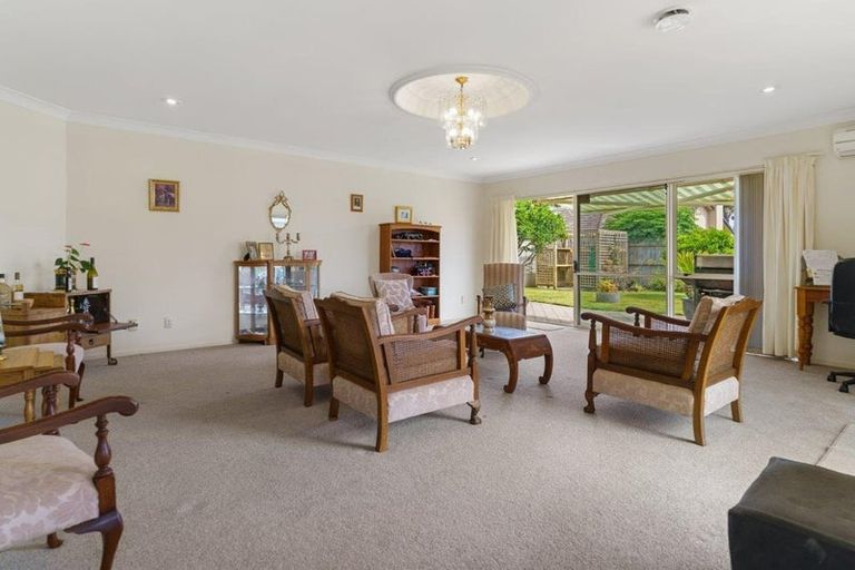 Photo of property in 122 Santa Monica Drive, Papamoa Beach, Papamoa, 3118