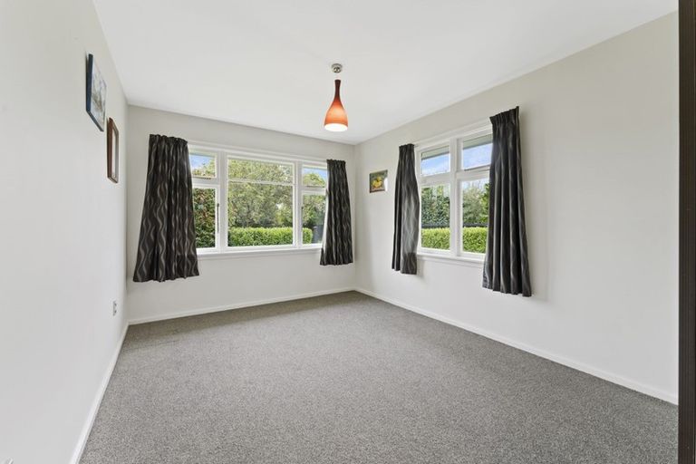 Photo of property in 29 Liverton Crescent, Bishopdale, Christchurch, 8053