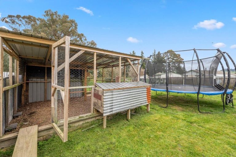 Photo of property in 19 Harold Crescent, Fordlands, Rotorua, 3015