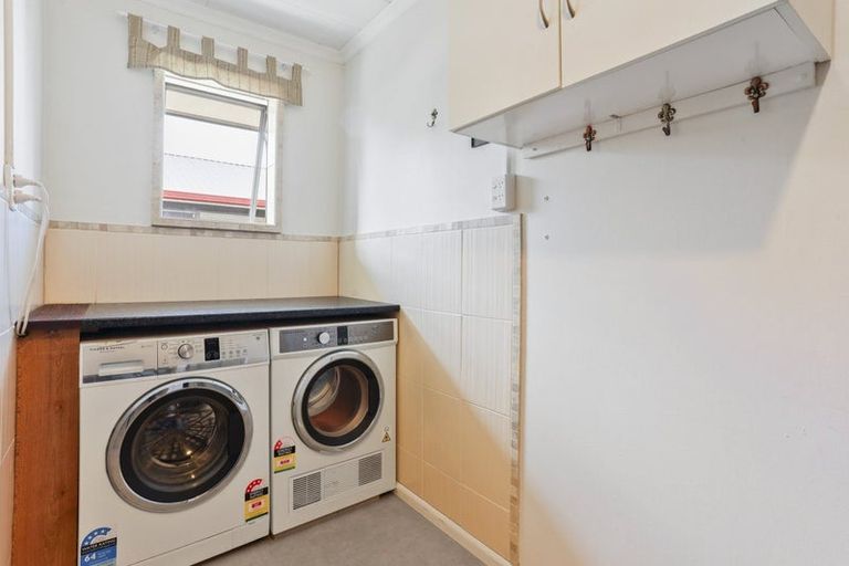 Photo of property in 2 Ebert Place, Rangiora, 7400