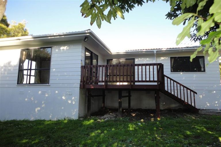 Photo of property in 9 Kopu Place, Clendon Park, Auckland, 2103