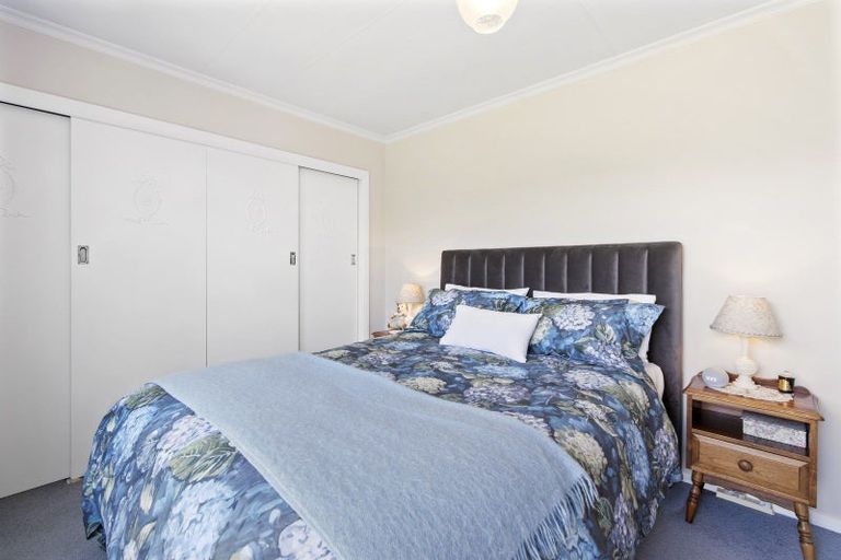 Photo of property in 147 Koputaroa Road, Levin, 5575