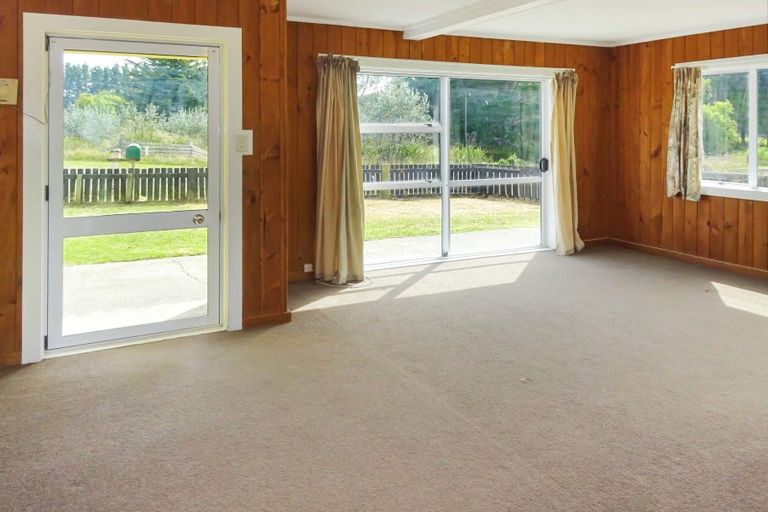 Photo of property in 113 Koputara Road, Himatangi Beach, Foxton, 4891