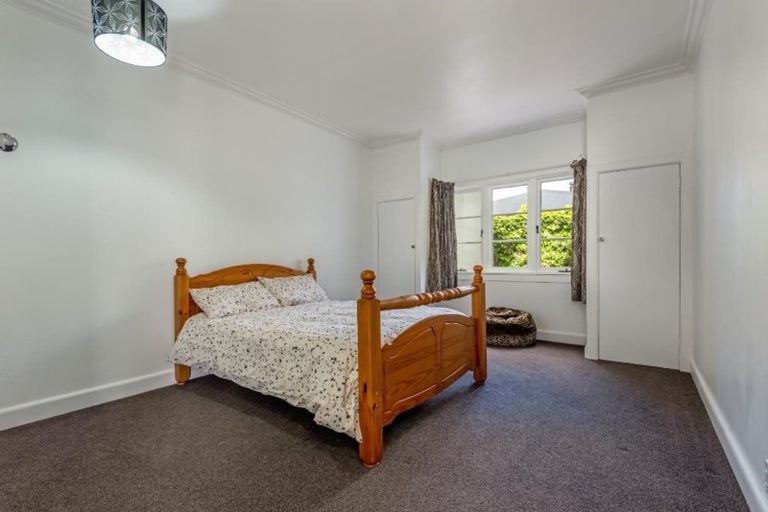 Photo of property in 4 Awatea Terrace, Hokowhitu, Palmerston North, 4410