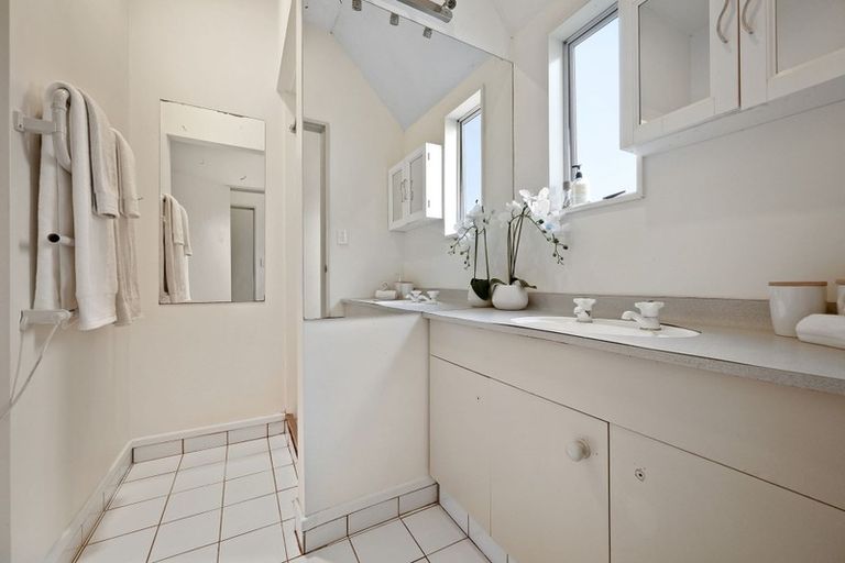 Photo of property in 2/132 Huxley Street, Sydenham, Christchurch, 8023