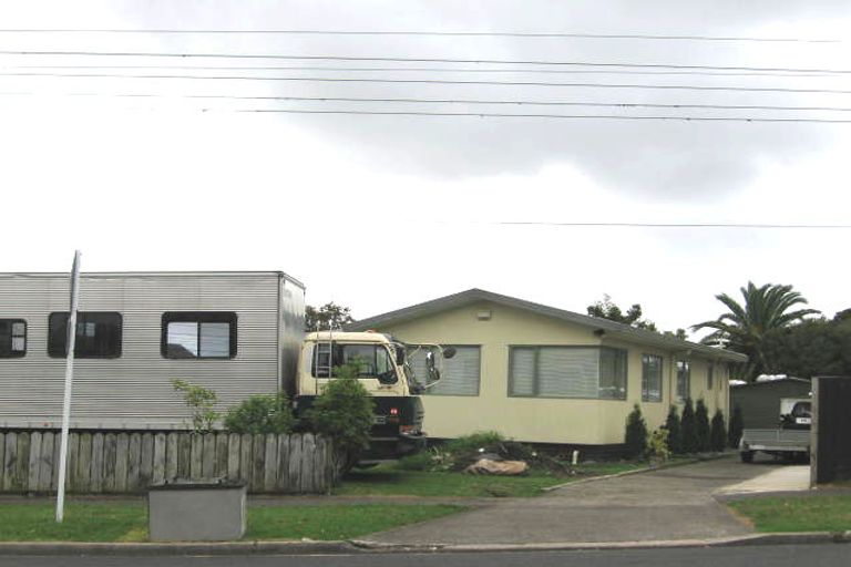 Photo of property in 44 Woodglen Road, Glen Eden, Auckland, 0602