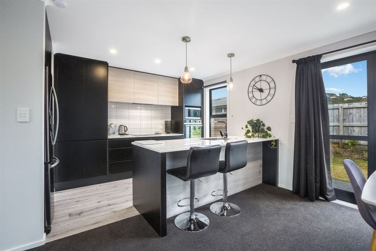 Photo of property in 1e Breakwater Way, Whitby, Porirua, 5024