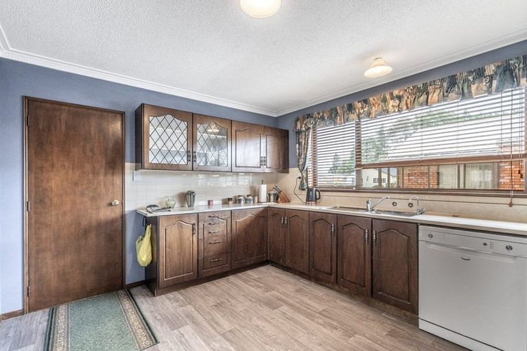 Photo of property in 2 Calder Place, Winton, 9720