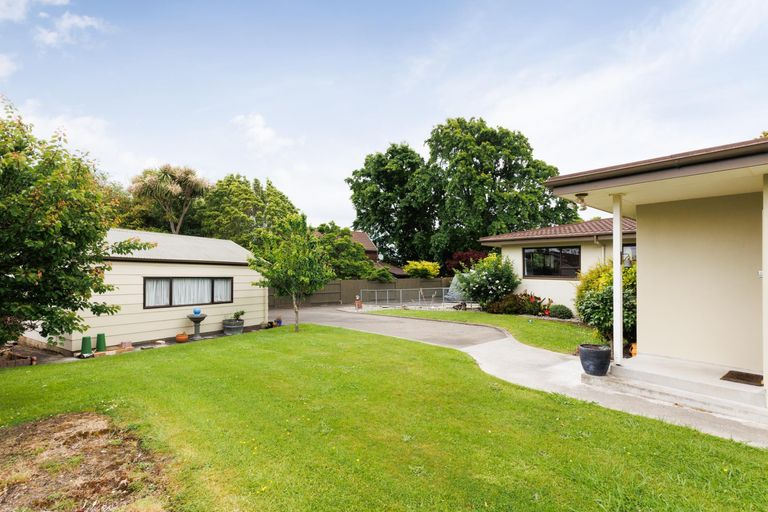 Photo of property in 5 Ashburn Lane, Awapuni, Palmerston North, 4412