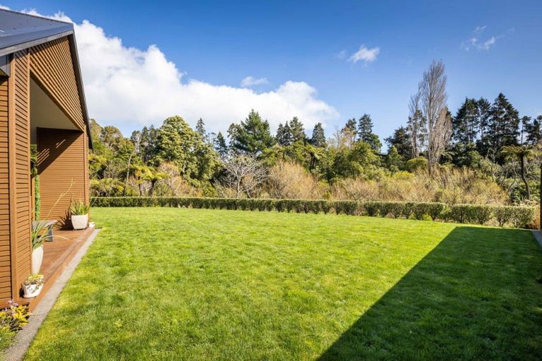 Photo of property in 10 Pike Place, Ferndale, New Plymouth, 4310