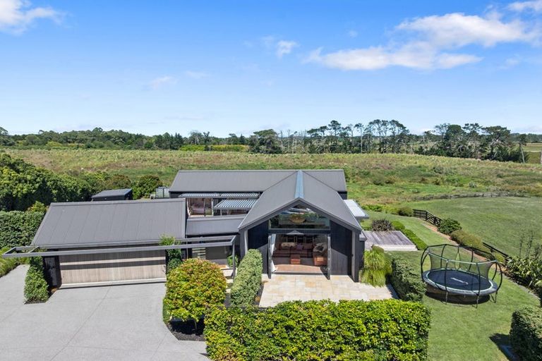 Photo of property in 28 Capriole Crescent, Kingseat, Papakura, 2580