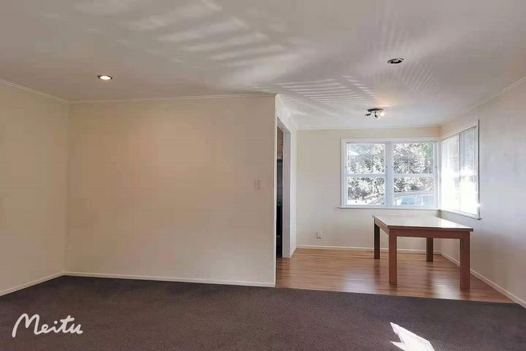Photo of property in 25 Mcquarrie Avenue, Wattle Downs, Auckland, 2103