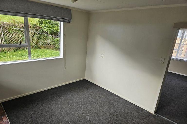 Photo of property in 1/51 Hartford Crescent, Totara Park, Upper Hutt, 5018