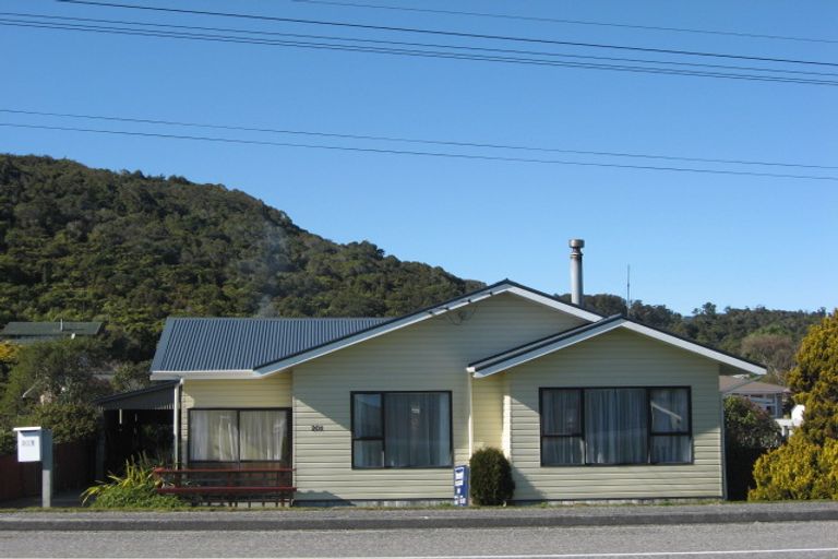 Photo of property in 201 Main South Road, Karoro, Greymouth, 7805