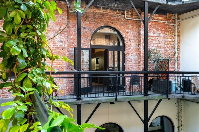 Photo of property in 5/5 Jetty Street, Dunedin Central, Dunedin, 9016