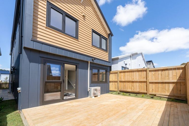 Photo of property in 21 Taukahiwi Road, Pukekohe, 2120