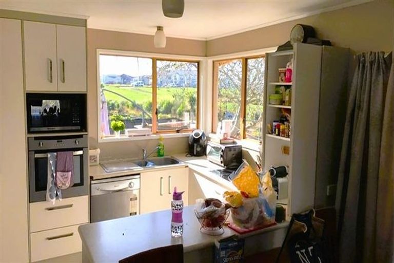 Photo of property in 36 Frangipani Avenue, Manurewa, Auckland, 2102